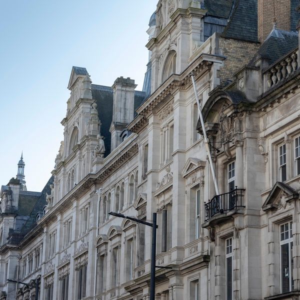 The Parkgate Hotel in Cardiff Exterior Detail