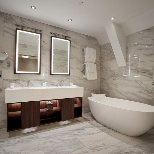 Parkgate Hotel Bathroom