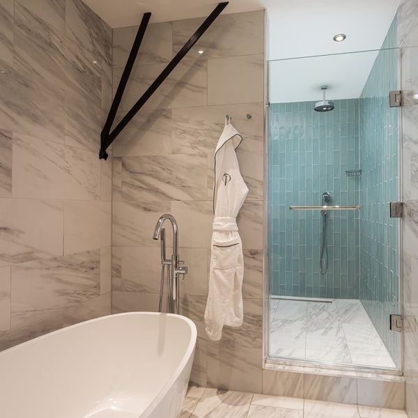 The Tower Suite Washroom