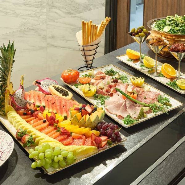 Telegraph Suite Buffet