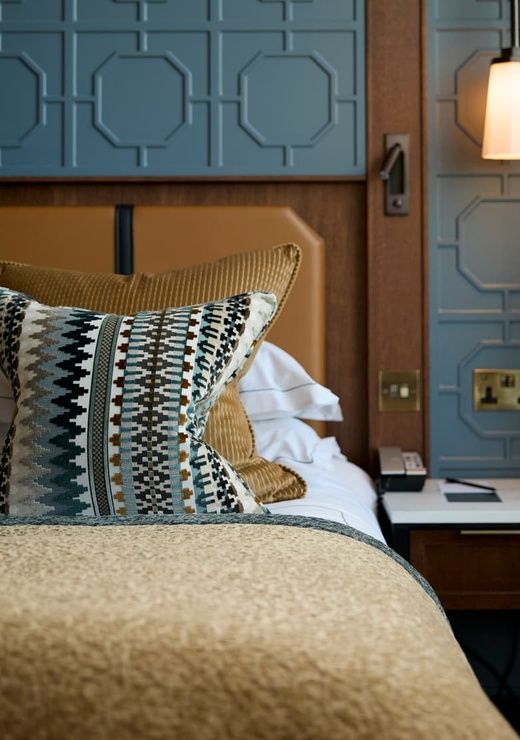 Signature Collection Room