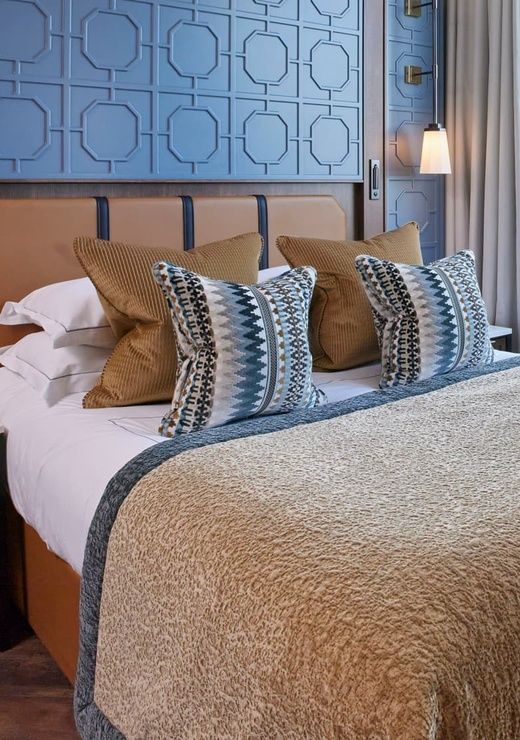 Signature Collection Room